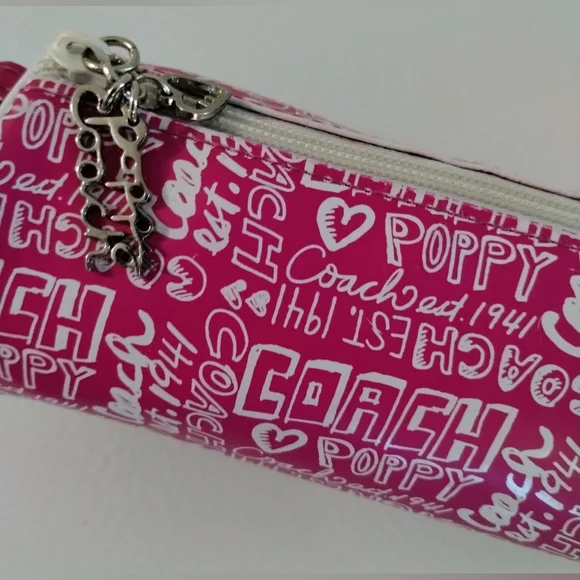 Coach Poppy Pouch - Picture 4 of 11